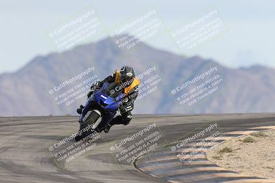 media/Nov-16-2025-Race Pace (Sun) [[8c5fa54630]]/Non Verified Riders (1st 20 Minutes)/6-Turn 12 (2pm)/